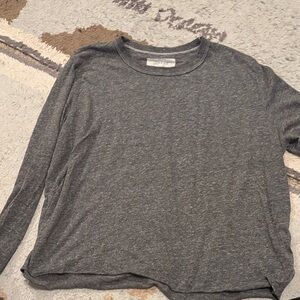 THE GREAT. Gray Long Sleeve Tee